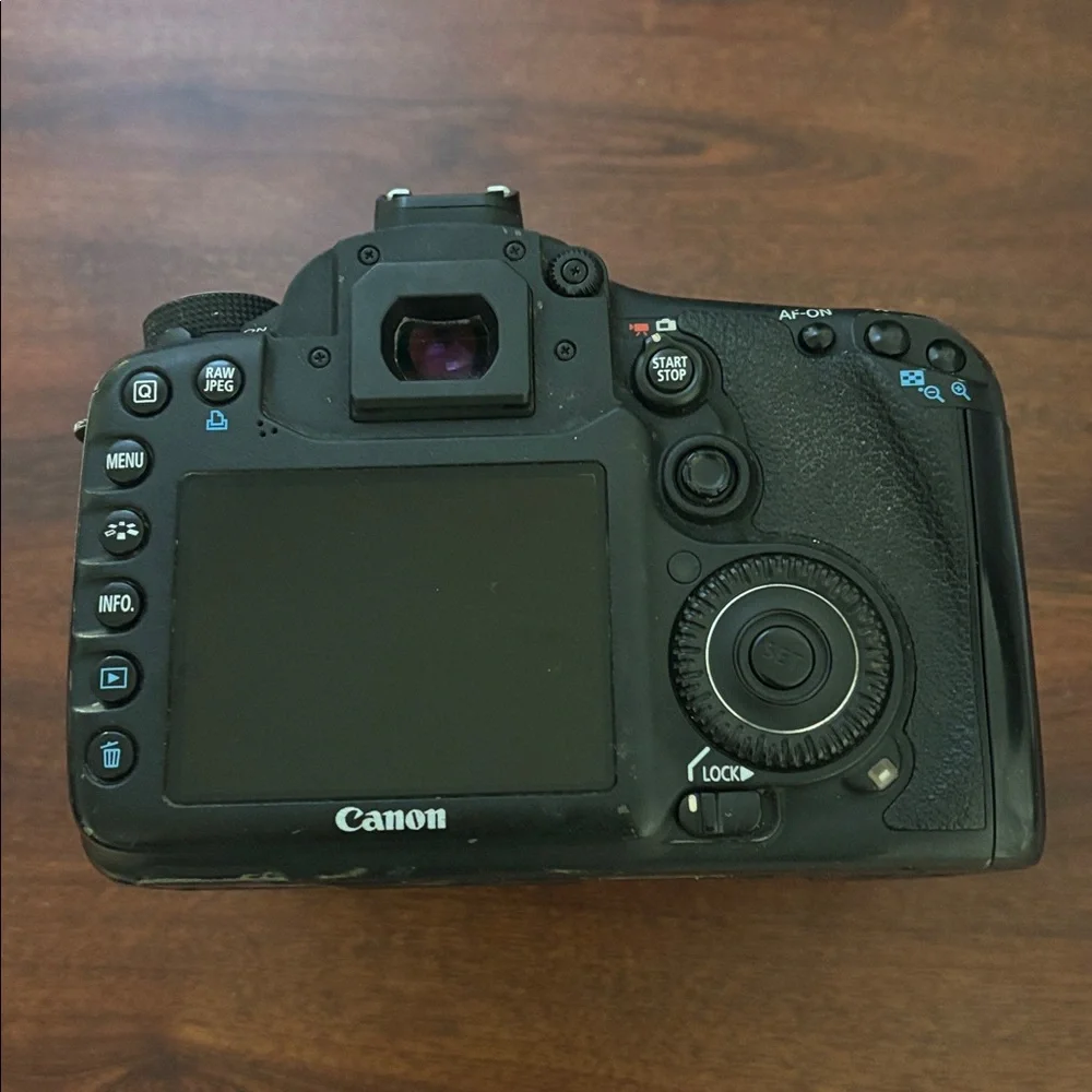 Canon EOS 7D camera